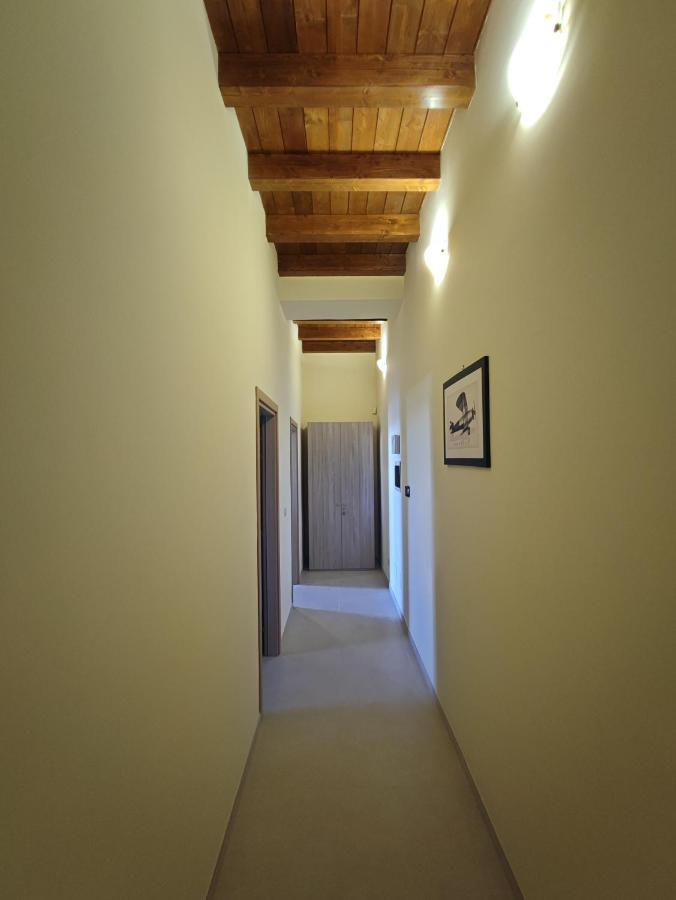 In Centro Rooms And Apartments Isola di Liri Bagian luar foto