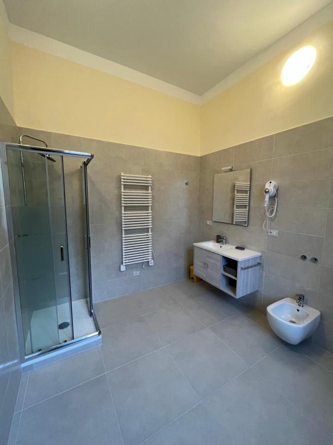 In Centro Rooms And Apartments Isola di Liri Bagian luar foto