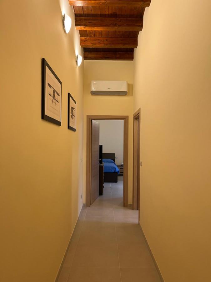 In Centro Rooms And Apartments Isola di Liri Bagian luar foto